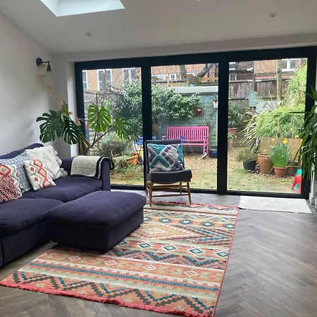 Stylish Central London House With Many Toys And Games